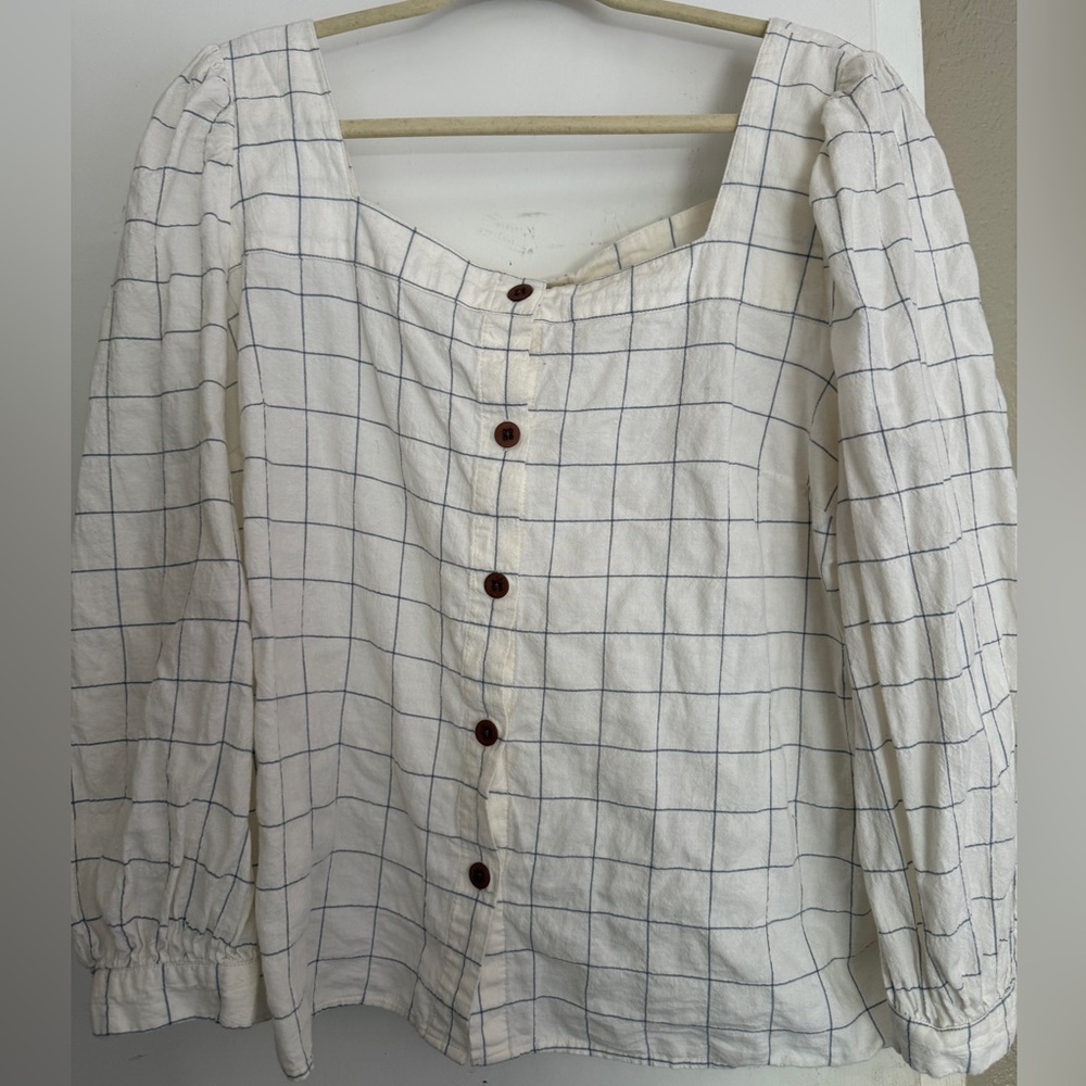 Universal Thread White Puff Sleeve Blouse